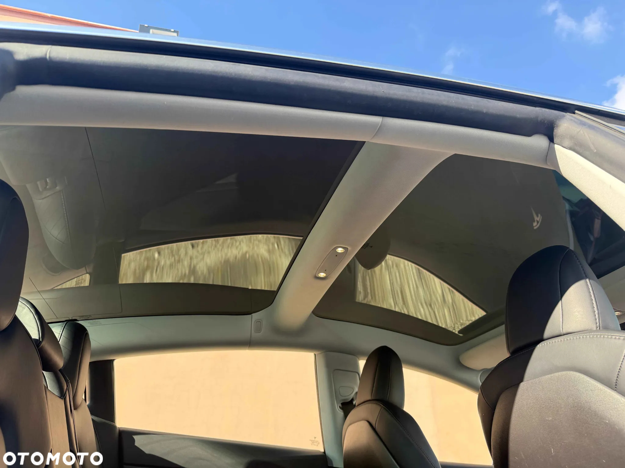 Tesla Model 3 - 8