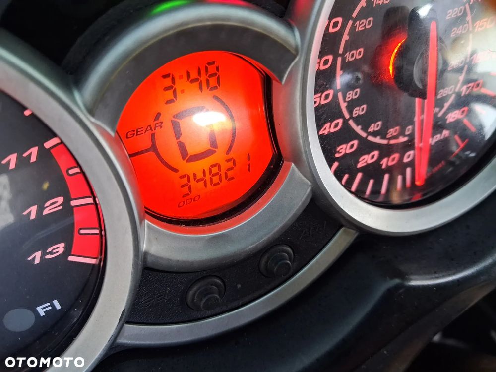 Suzuki Hayabusa - 8