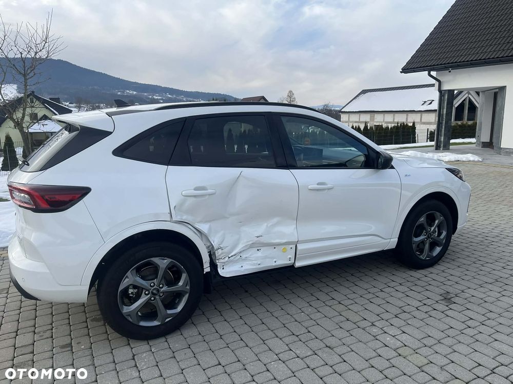 Ford Kuga 1.5 EcoBoost ST-LINE X - 13