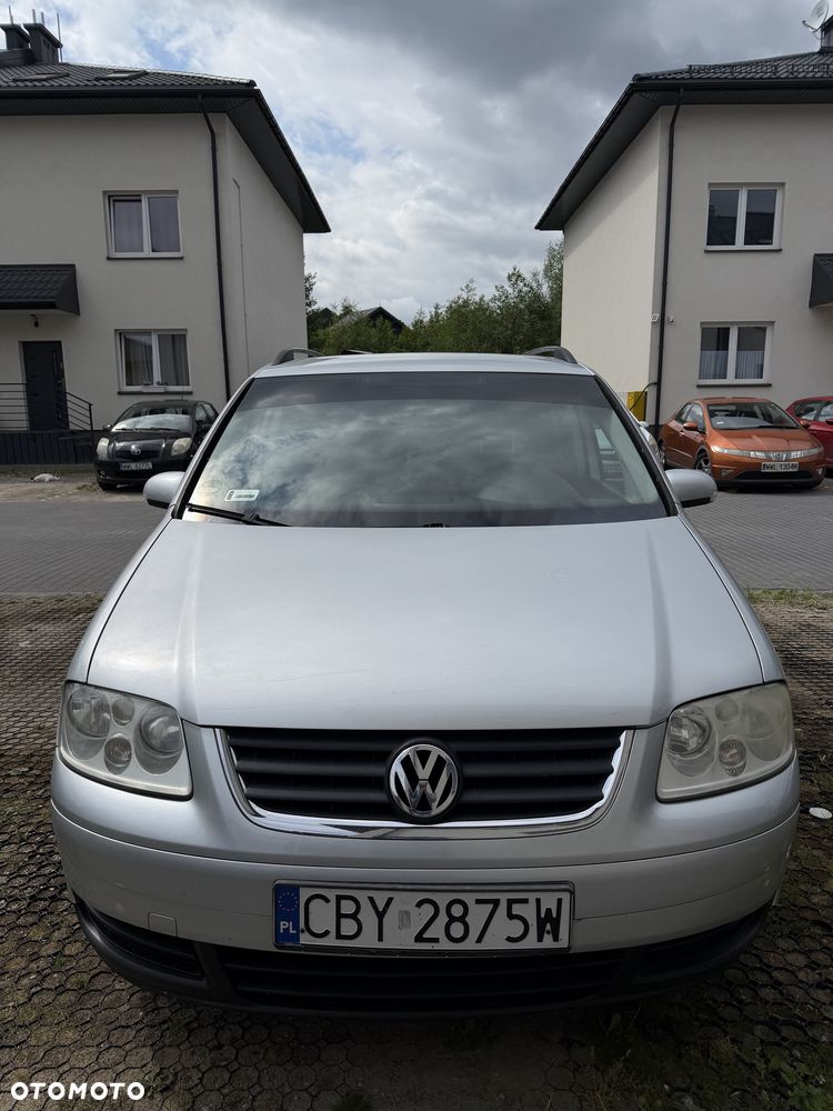 Volkswagen Touran - 2