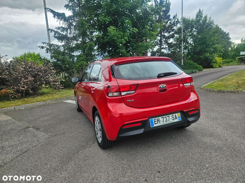 Kia Rio 1.2 Dream Team Edition - 13