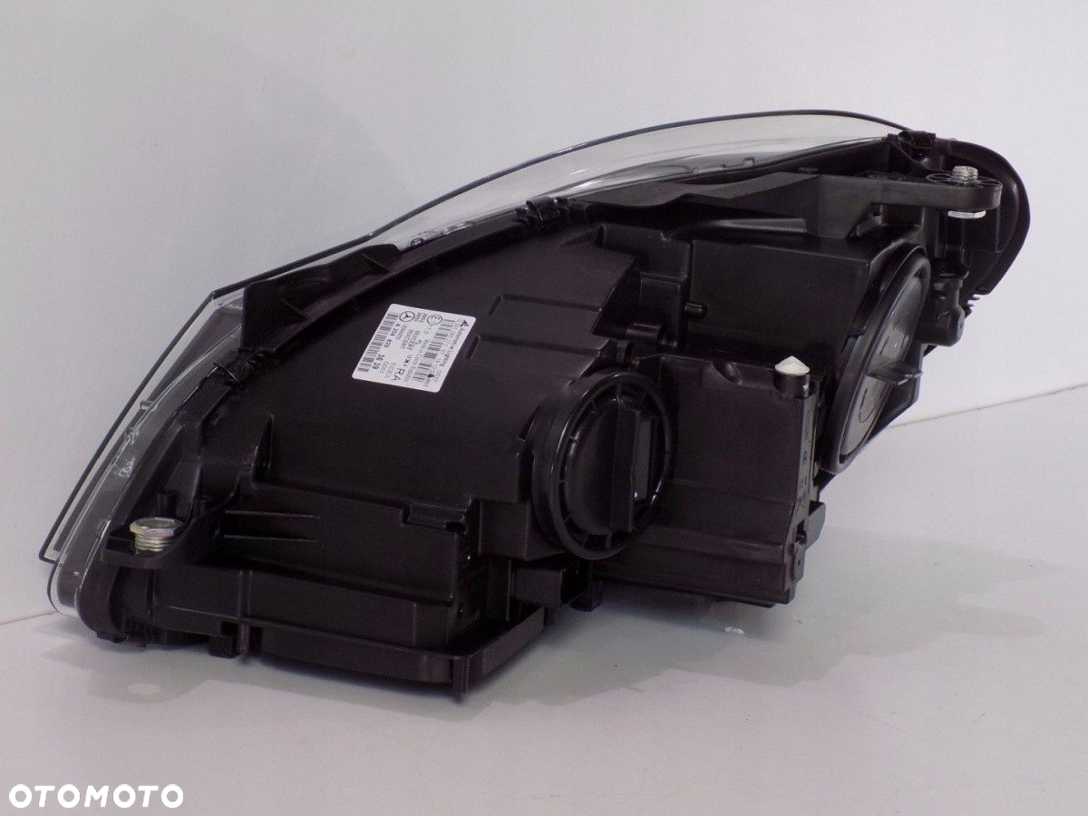 Mercedes W204 C Klasa Lampa ILS R - 2805 - 8