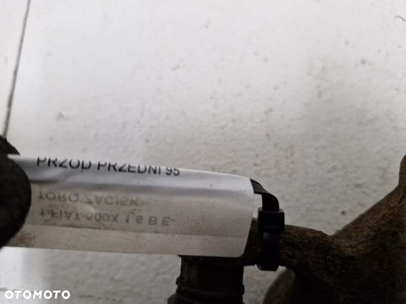 FIAT 500X 1.6 B E-TORQ ZACISK HAMULCOWY PRAWY PRZÓD PRZEDNI JARZMO - 7