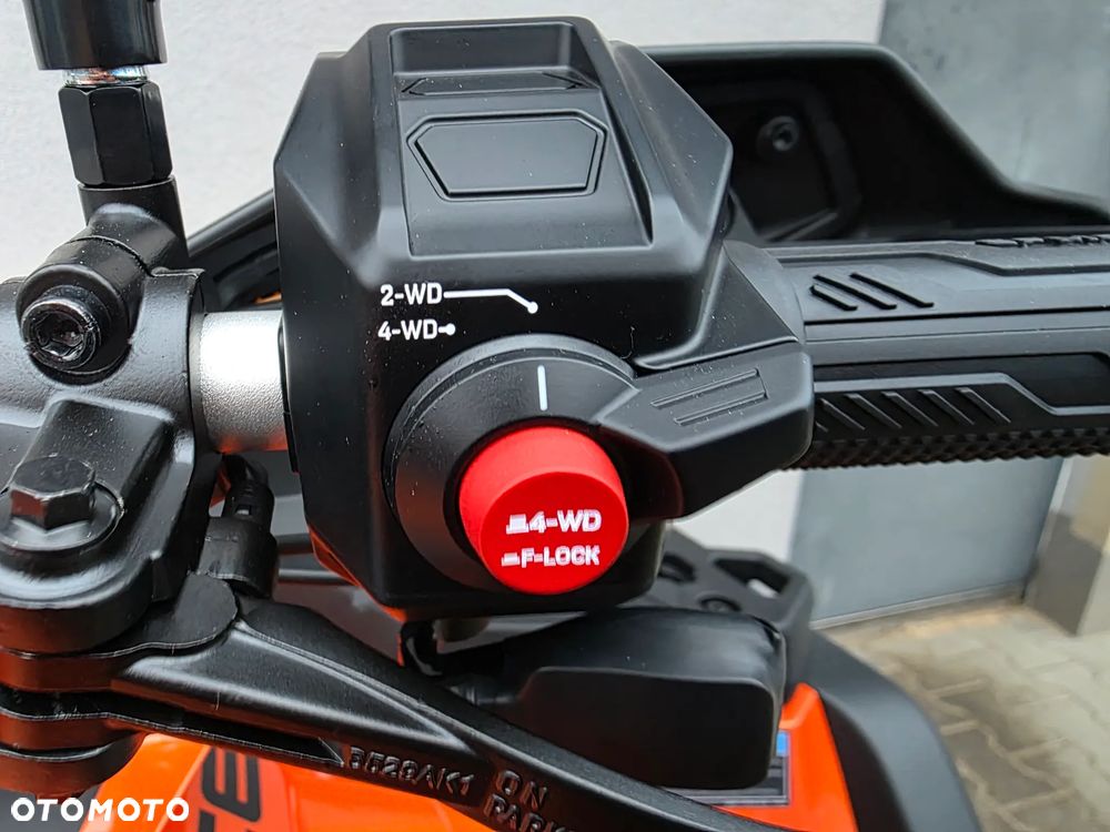 CFMoto CForce - 8