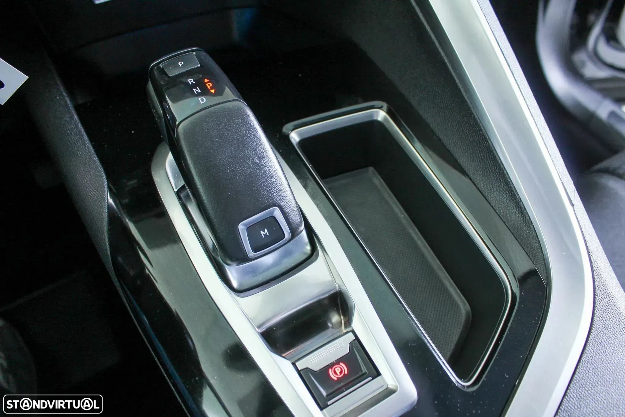 Peugeot 3008 PureTech 130 Stop & Start GPF EAT8 Active - 4
