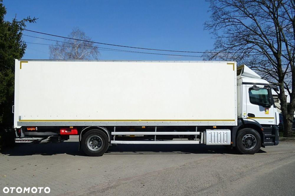 Mercedes-Benz Antos 1827 Euro6 kontener 21pal, winda poduszki klima - 14