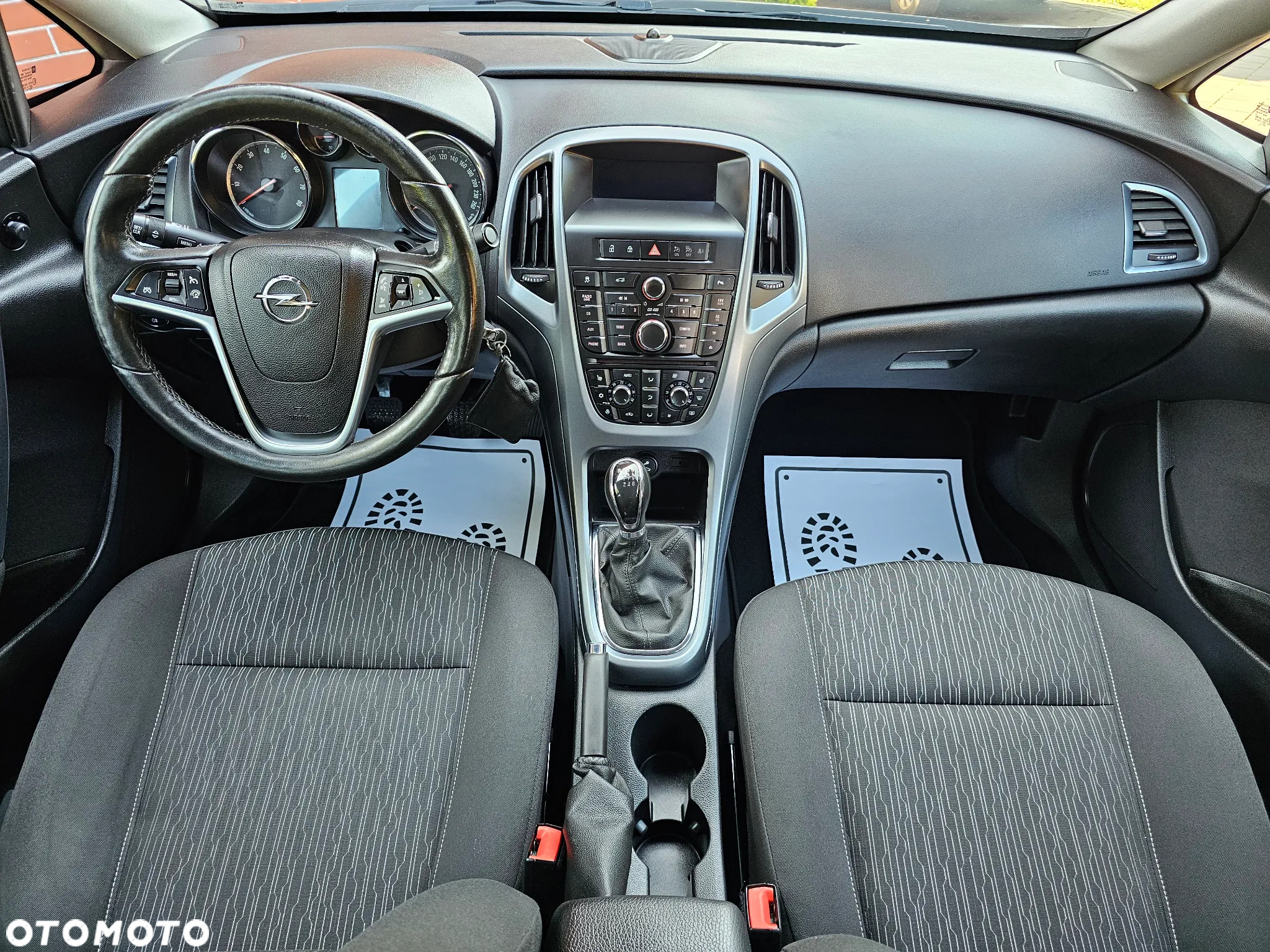 Opel Astra 1.4 Turbo Cosmo - 33