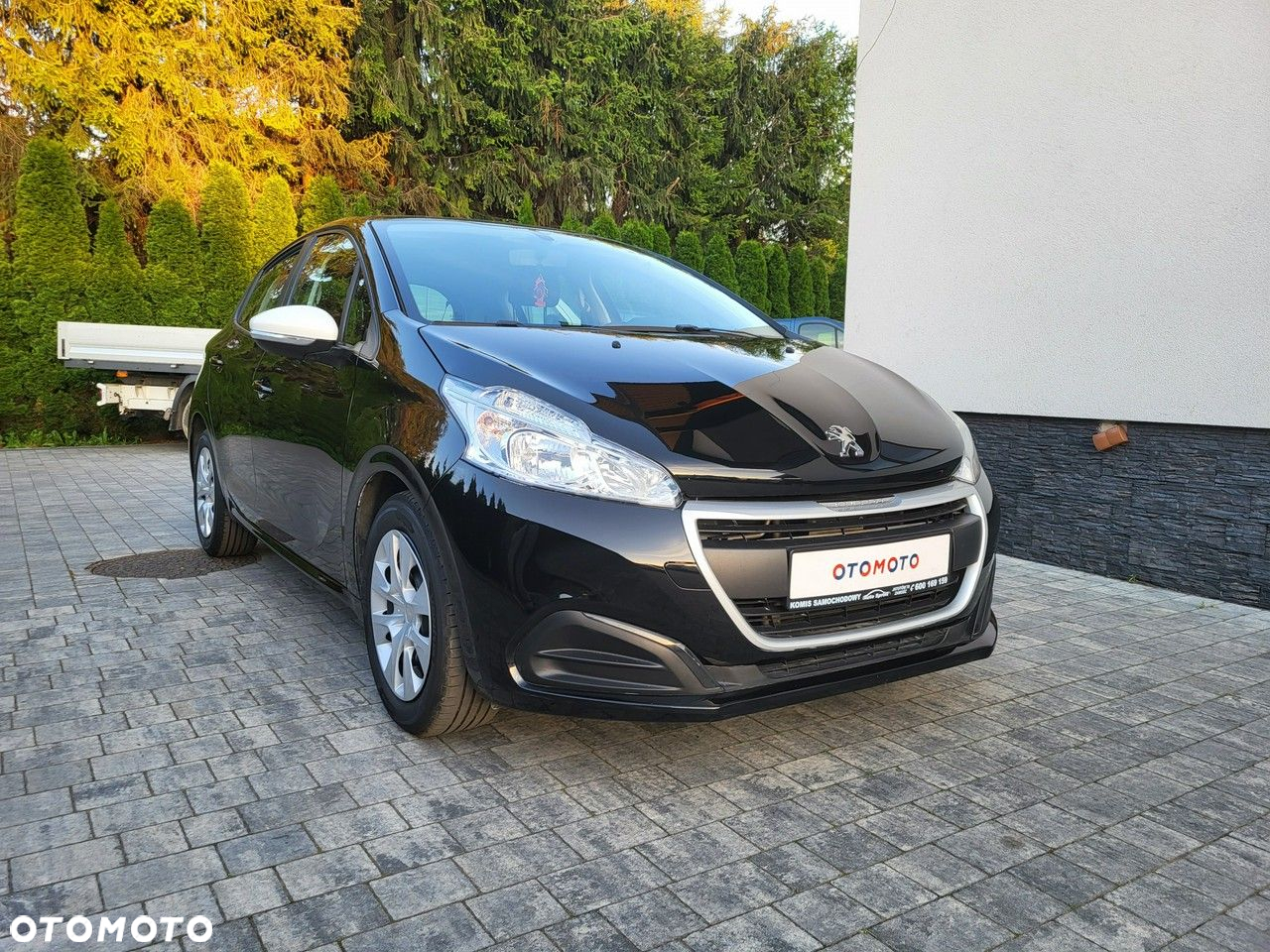 Peugeot 208 - 3