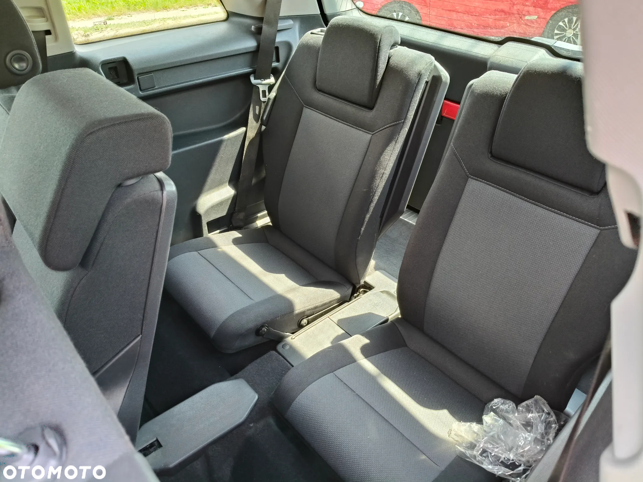 Opel Zafira 1.8 16V Comfort - 8