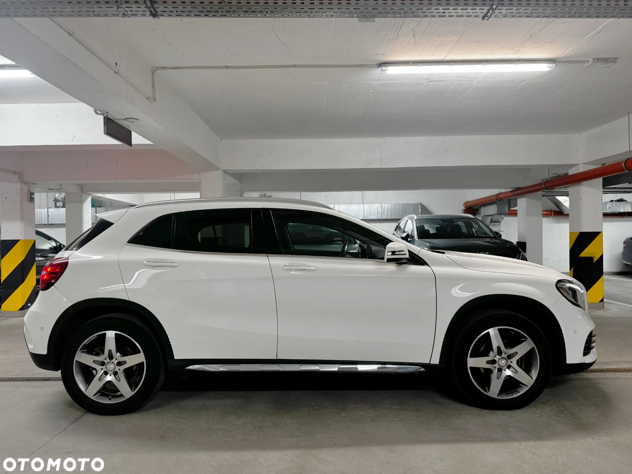 Mercedes-Benz GLA 200 7G-DCT AMG Line - 4