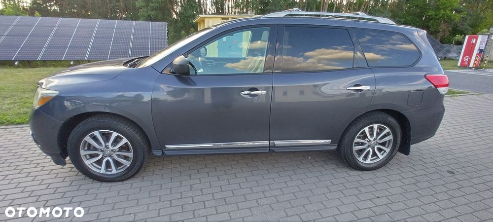 Nissan Pathfinder 3.0 D V6 LE EU5 - 6