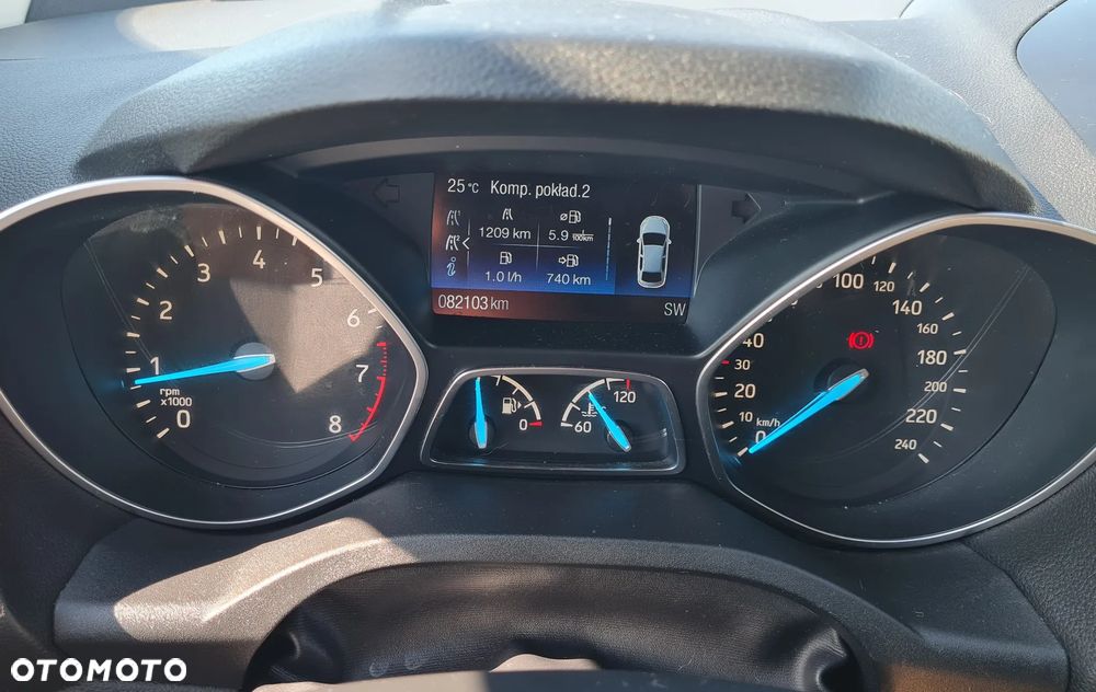 Ford Kuga 1.5 EcoBoost FWD Titanium ASS MMT6 - 6