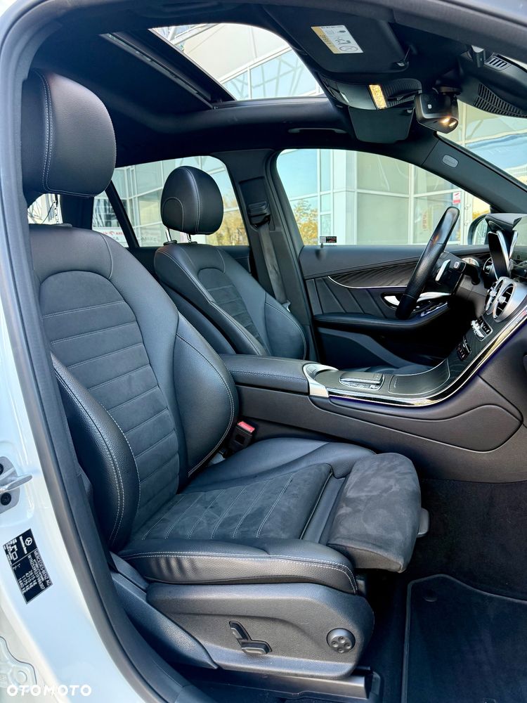 Mercedes-Benz GLC 300 e 4-Matic Business Edition - 26