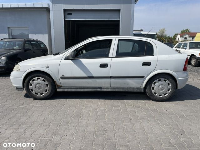 Opel Astra 1.6 - 6
