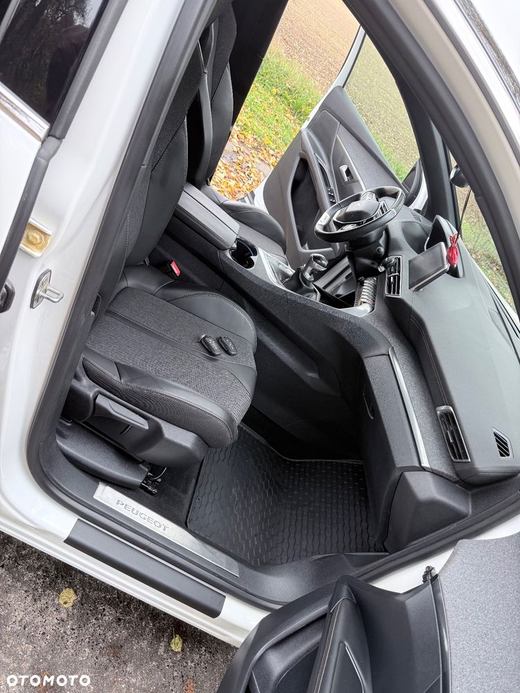 Peugeot 3008 - 10