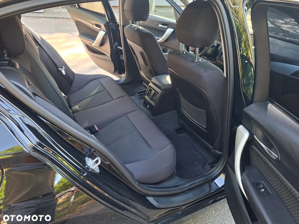 BMW Seria 1 118i M Sport - 19