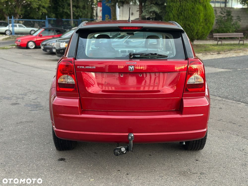 Dodge Caliber - 4