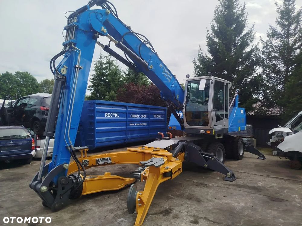 Fuchs MHL 320 - 4