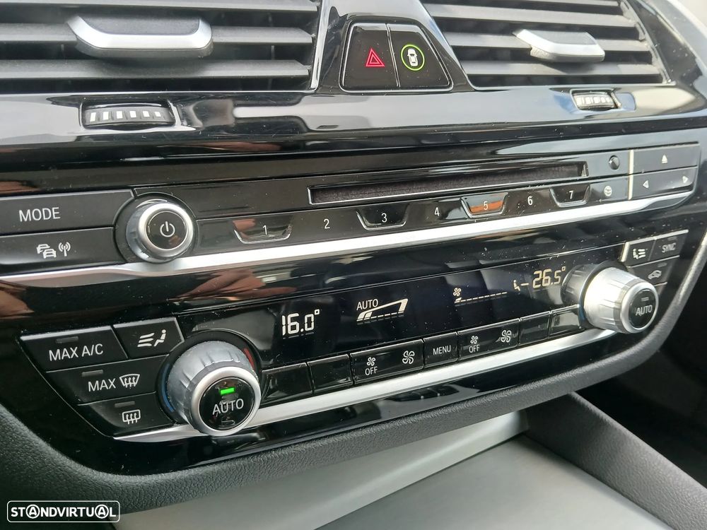 BMW 520 d Line Luxury Auto - 30