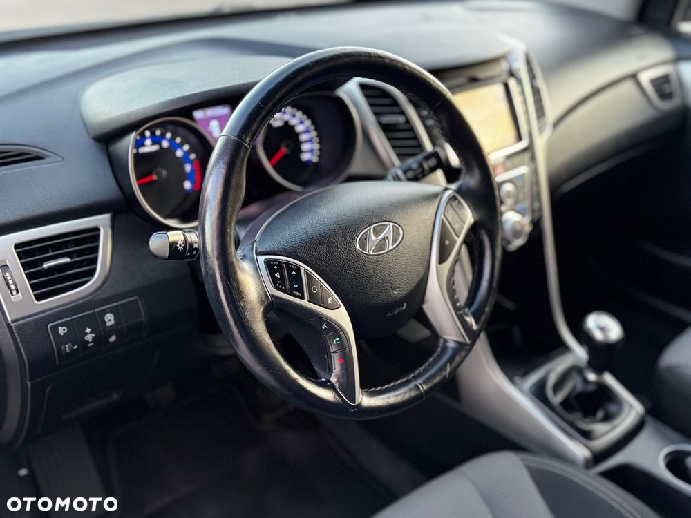Hyundai i30 1.4 Passion Plus - 29