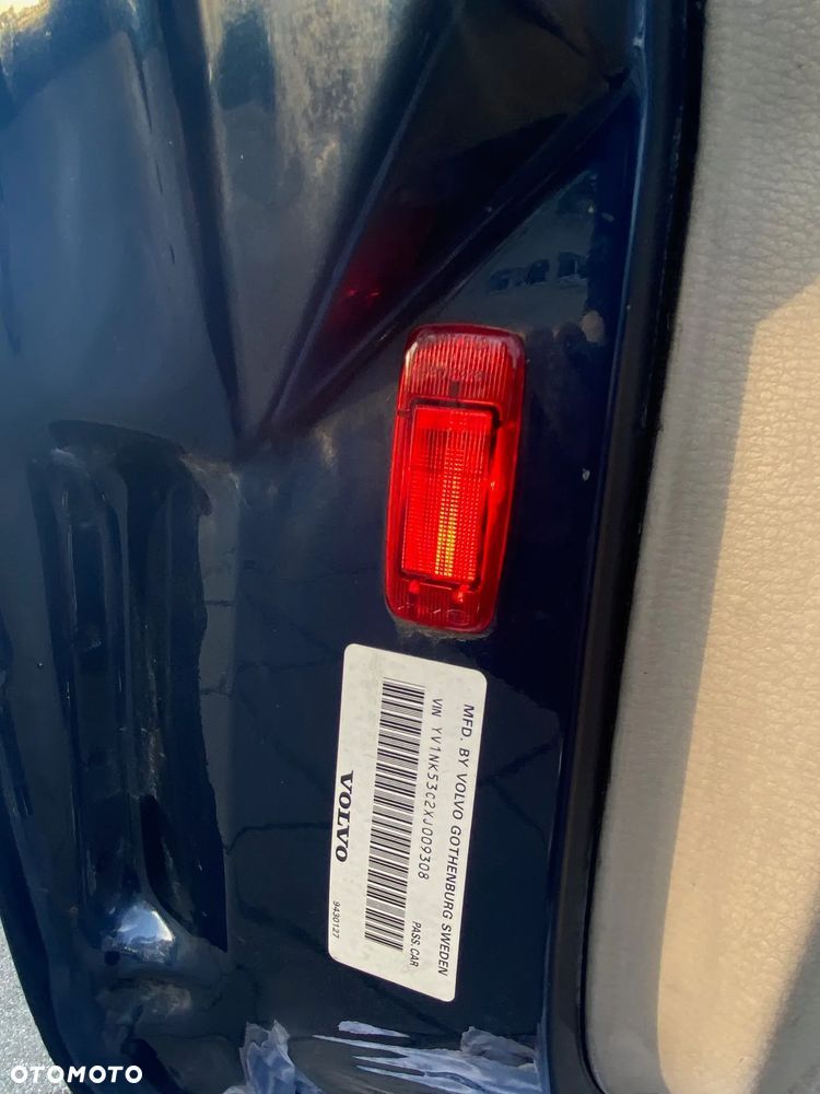 Volvo C70 2.3 - 17