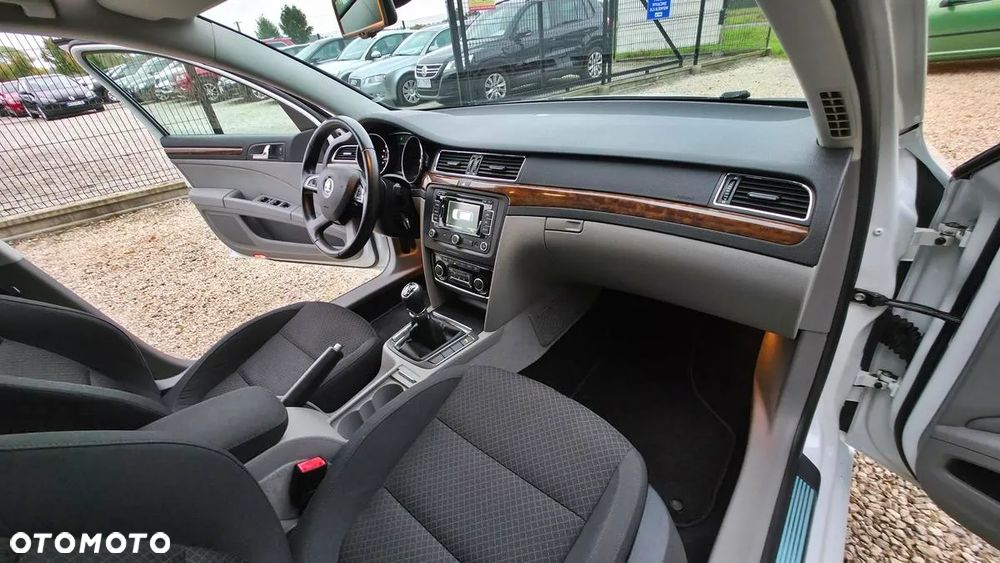 Skoda Superb - 27