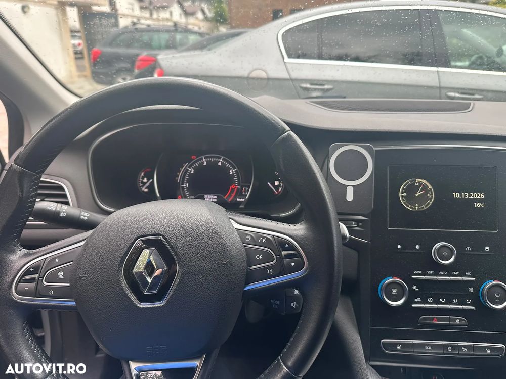Renault Megane TCe 140 EDC GPF Intens - 6