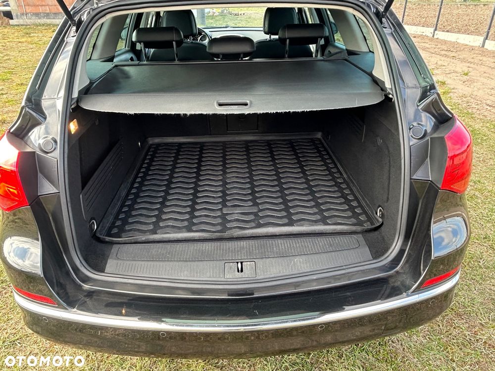 Opel Astra 1.4 Turbo 150 Jahre - 23