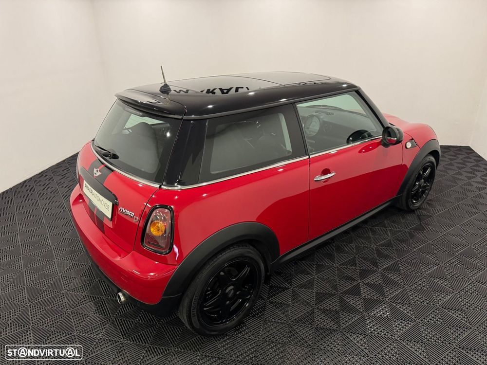 MINI 3 Portas Cooper D - 24