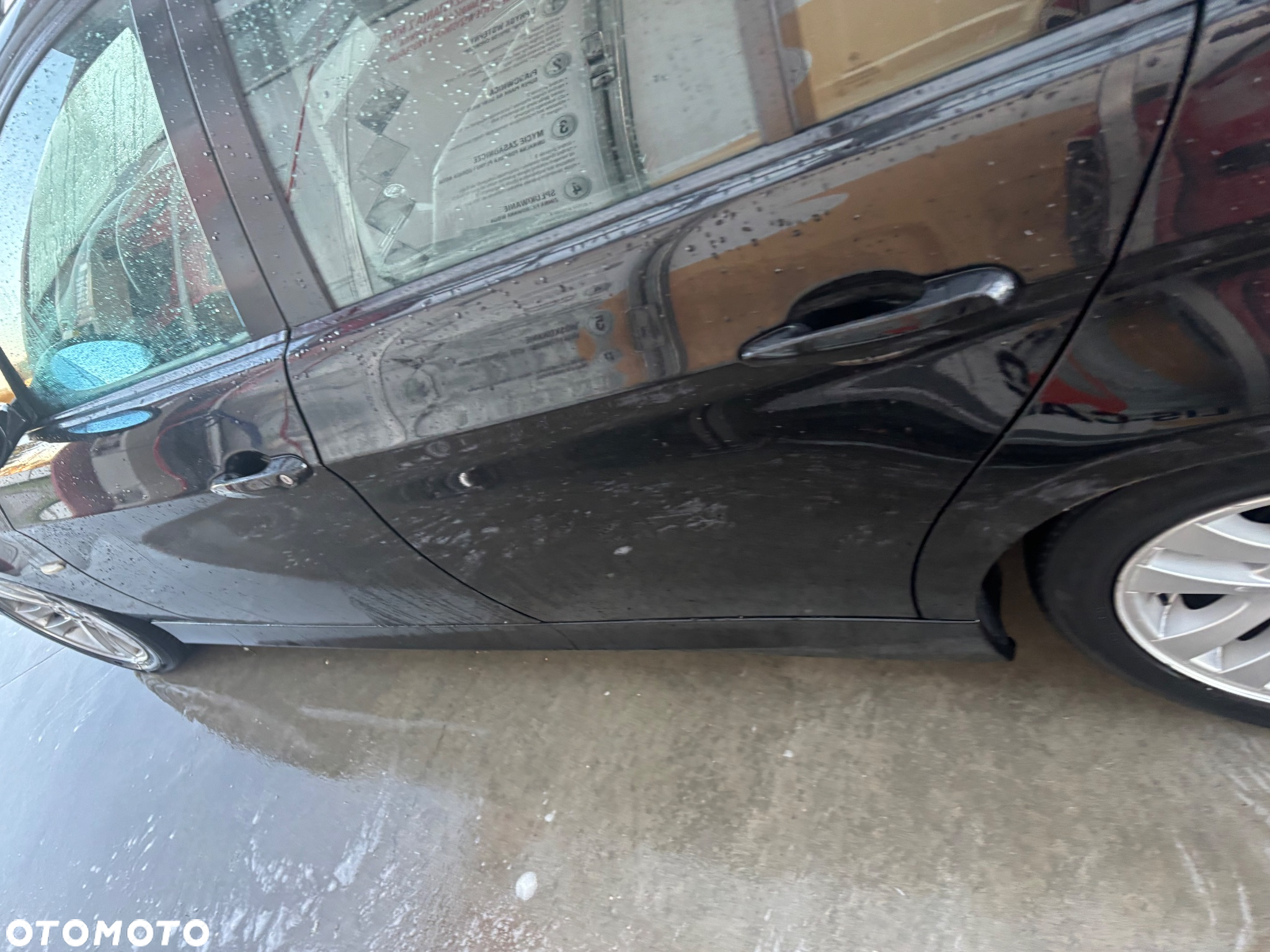 BMW Seria 3 318i Touring - 14