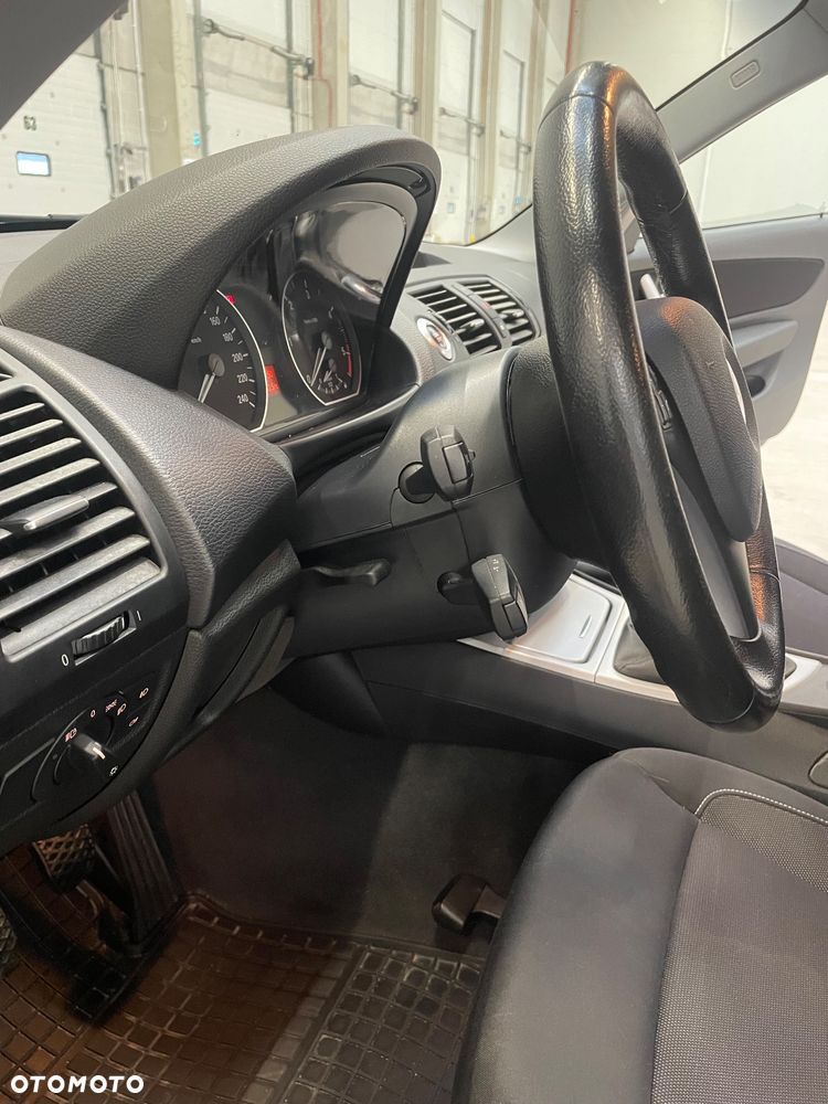 BMW Seria 1 118d - 20