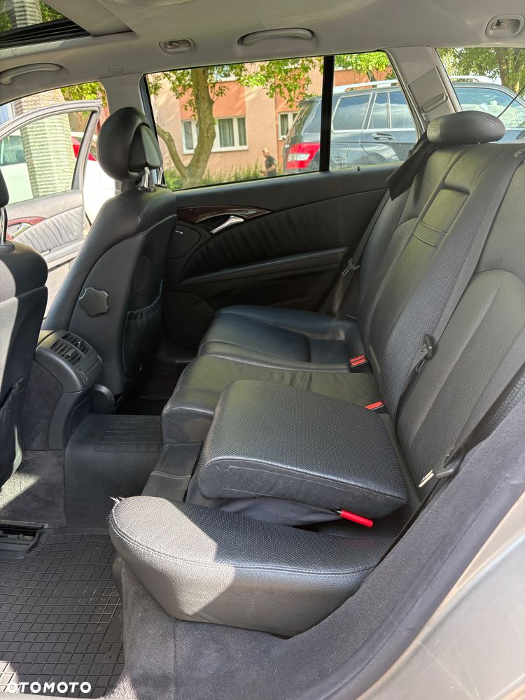 Mercedes-Benz Klasa E 320 CDI Classic - 31