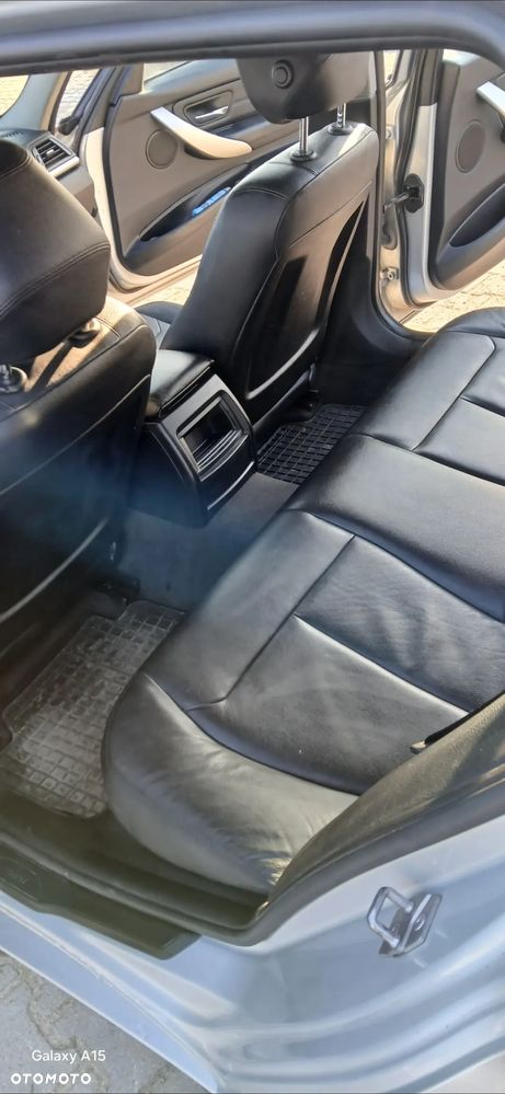 BMW Seria 3 318d Sport Line - 8