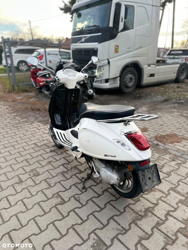Vespa Sprint - 4