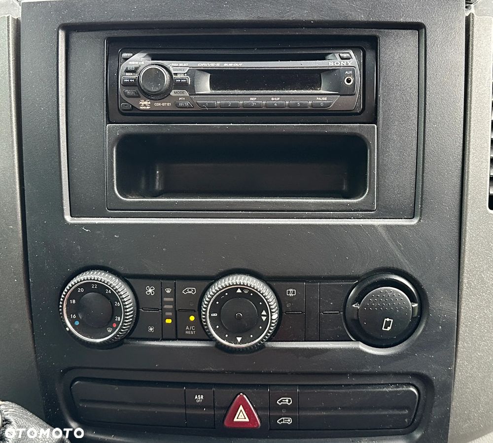 Volkswagen CRAFTER - 15