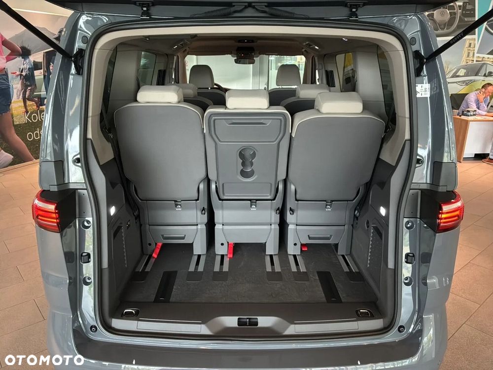 Volkswagen Multivan - 21