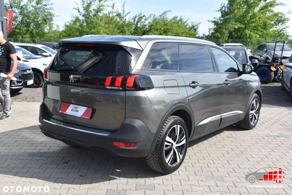 Peugeot 5008 - 10
