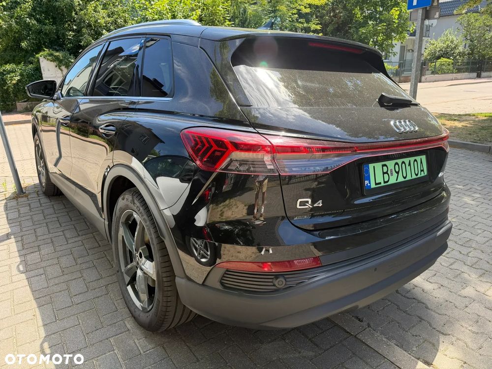 Audi Q4 e-tron - 8