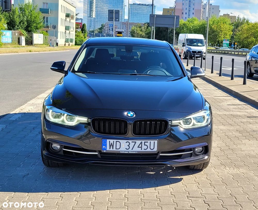 BMW Seria 3 318i GPF Sport Line Shadow - 4