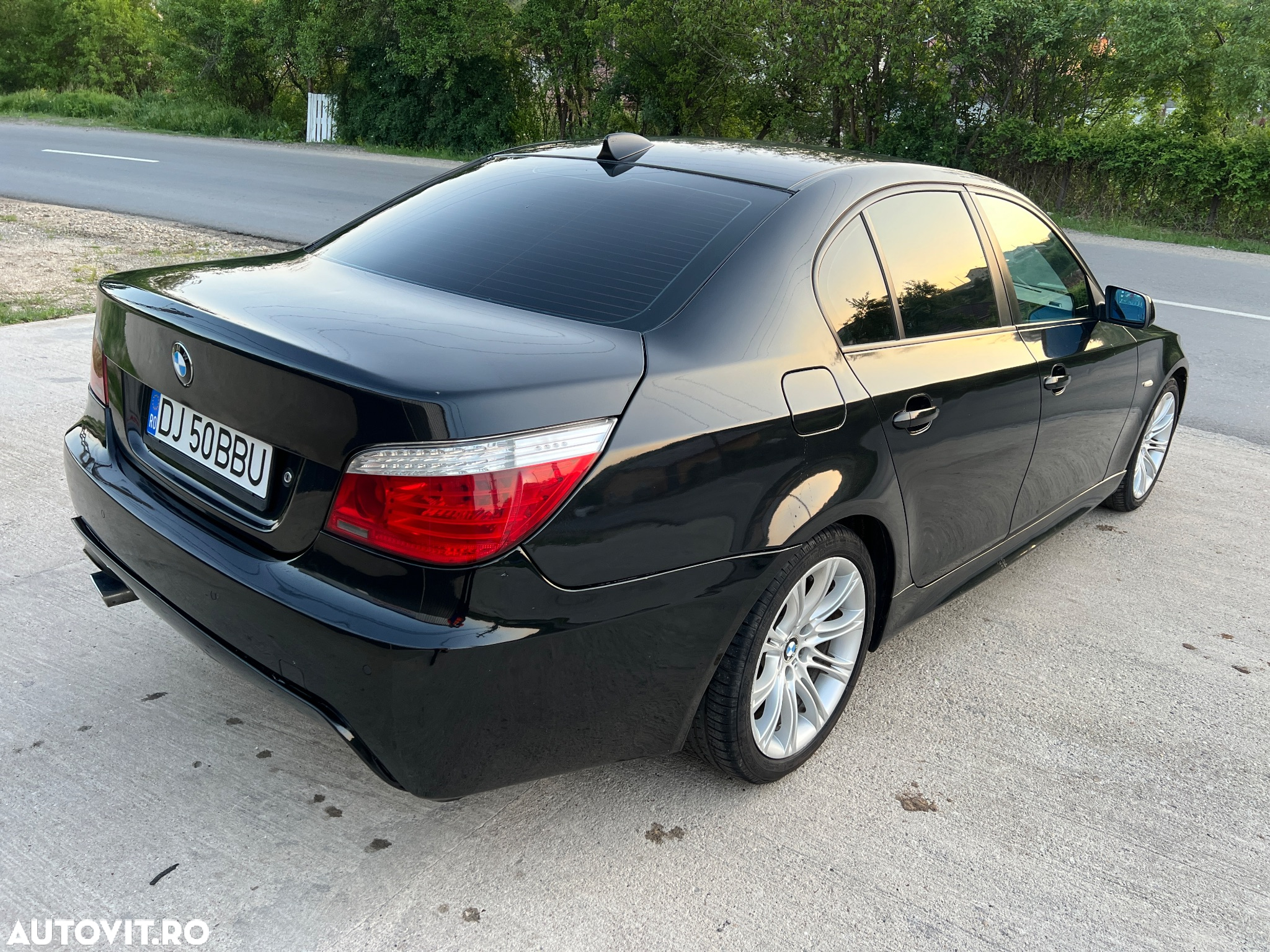 BMW Seria 5 520d Edition Sport - 6
