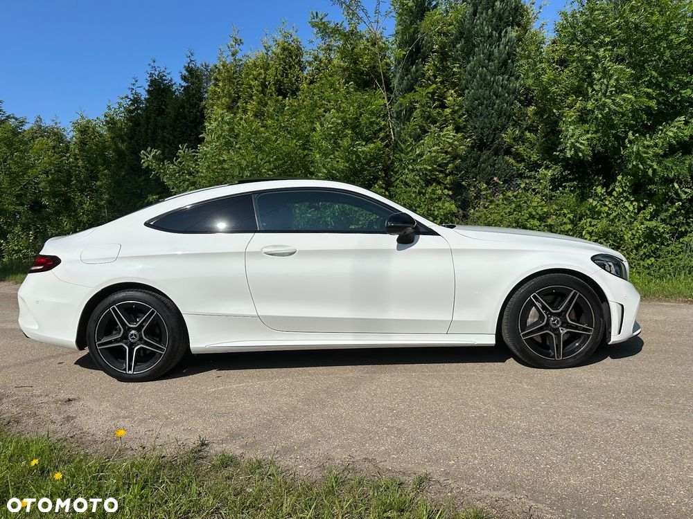 Mercedes-Benz Klasa C 300 9G-TRONIC - 9