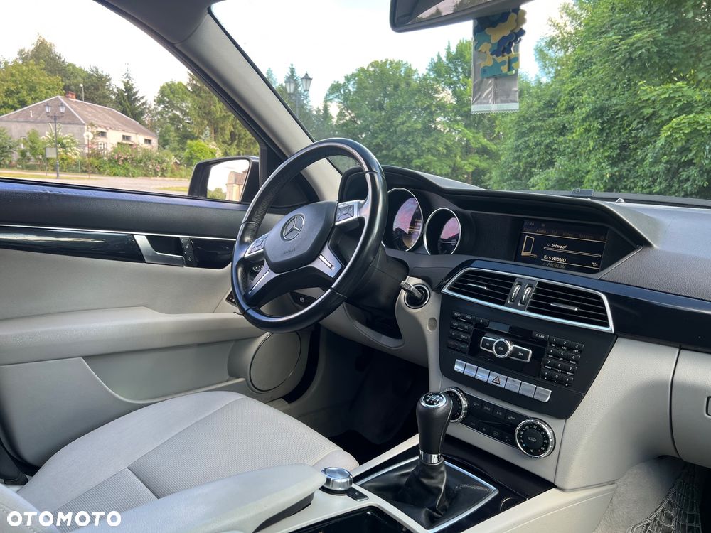 Mercedes-Benz Klasa C - 30