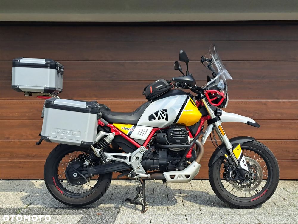 Moto Guzzi V85 - 3