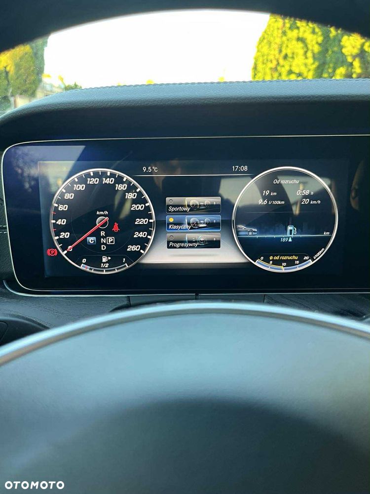 Mercedes-Benz Klasa E 220 d 4-Matic 9G-TRONIC - 13