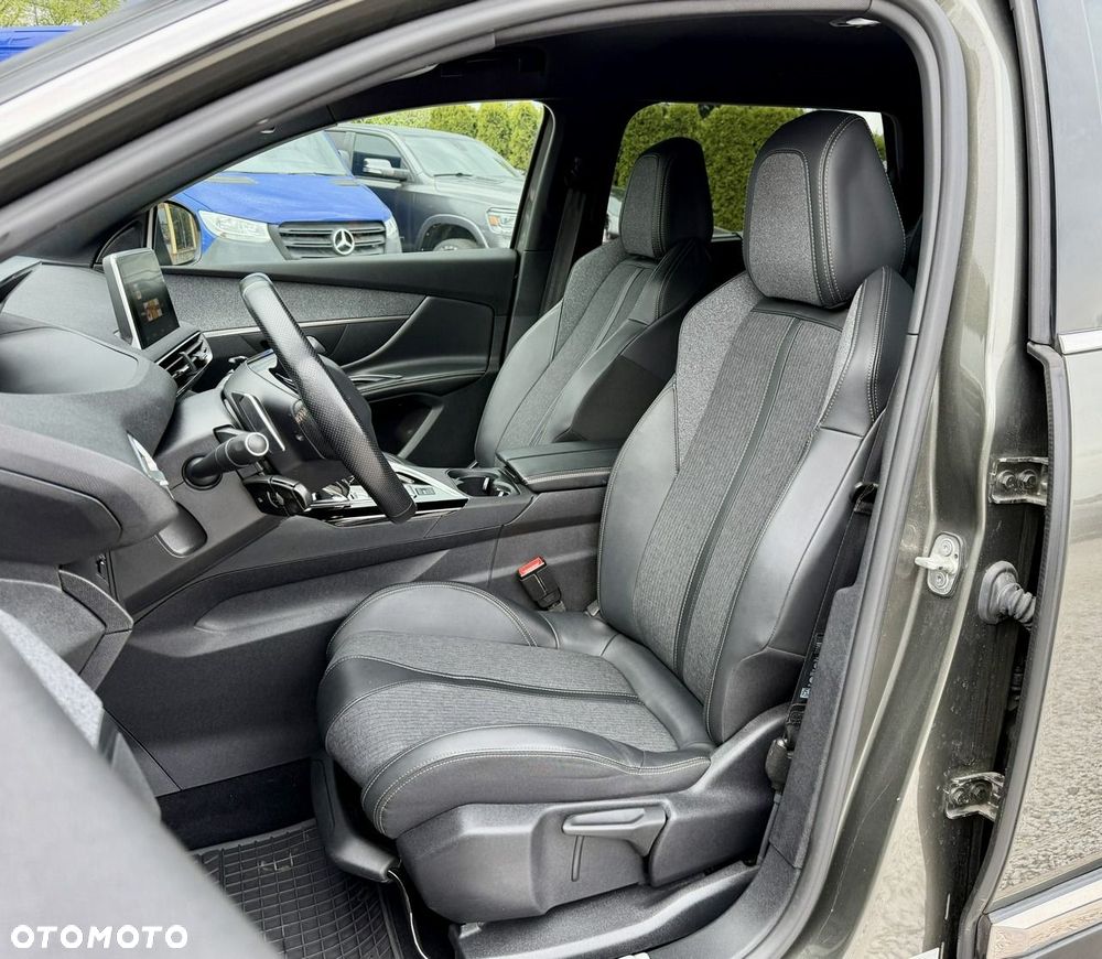 Peugeot 5008 PureTech 180 EAT8 Stop & Start Allure - 17