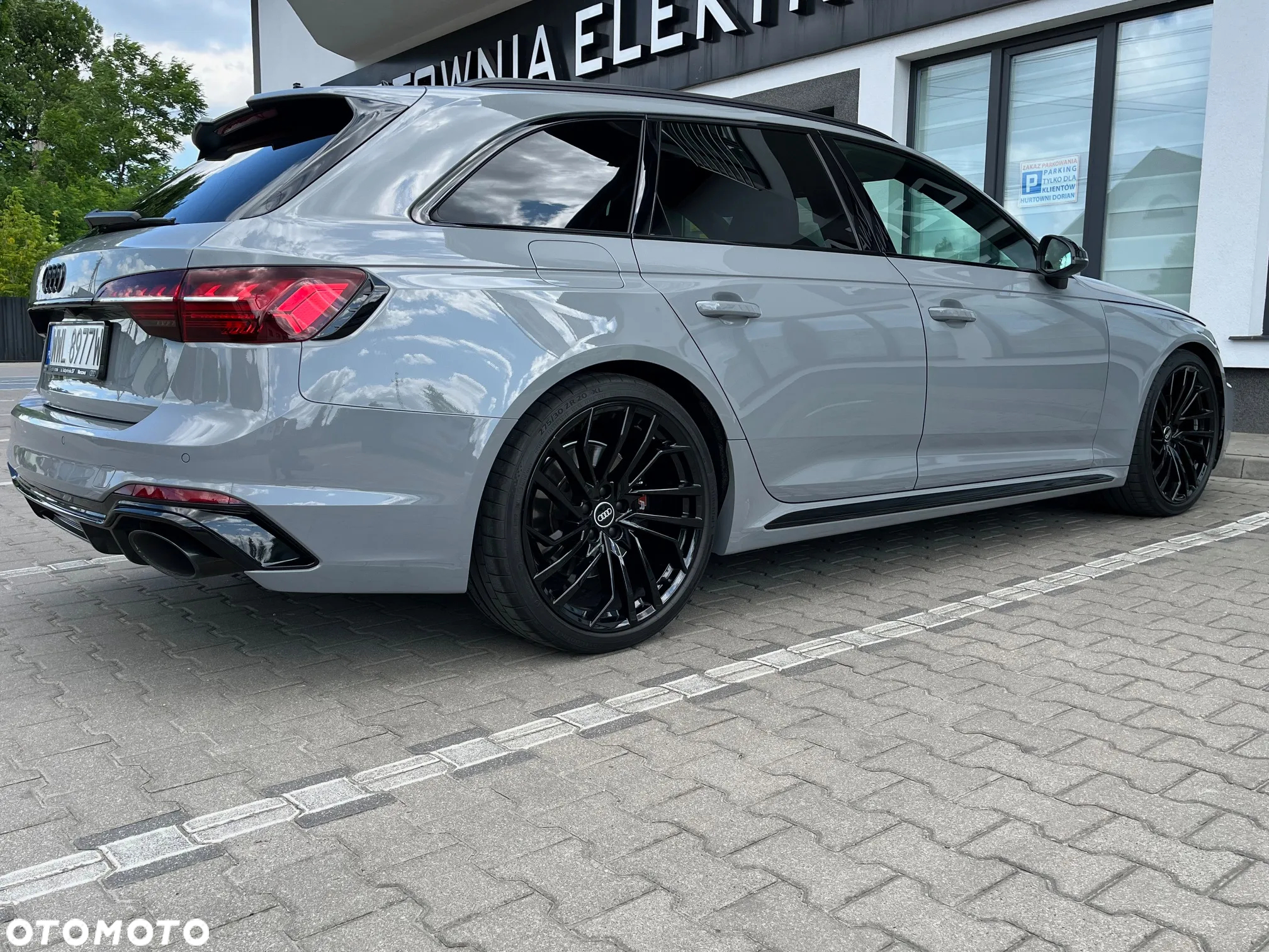 Audi RS4 TFSI Quattro Tiptronic - 5