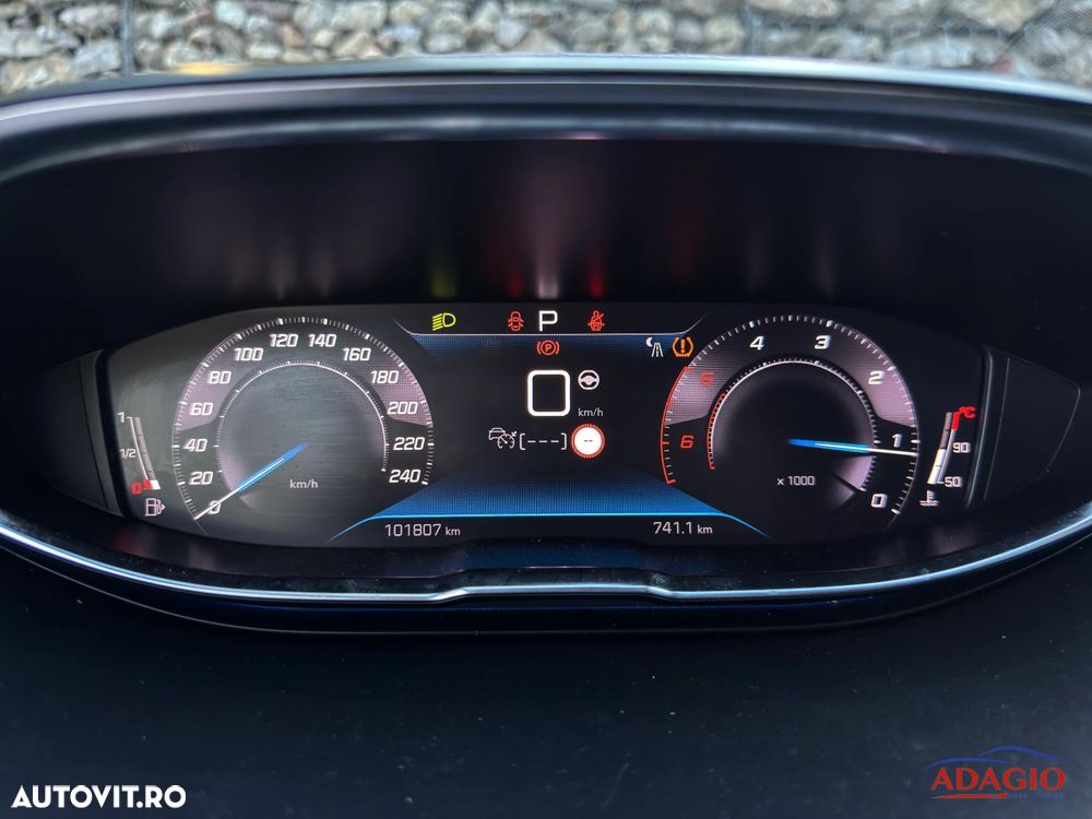 Peugeot 5008 2.0L BlueHDI EAT8 S&S GT Pack - 30