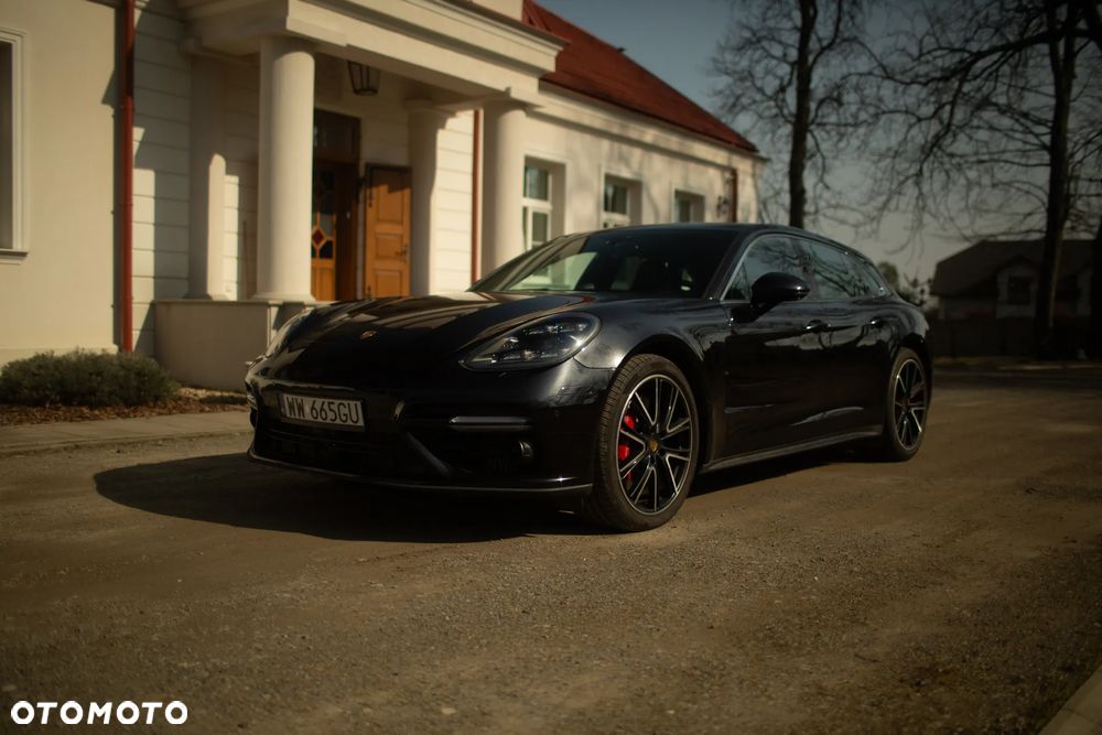 Porsche Panamera Turbo - 22