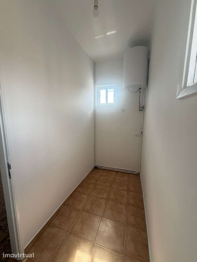 Andar moradia T2 no 1.º Piso com Terreno Privativo - CO - Grande imagem: 2/9