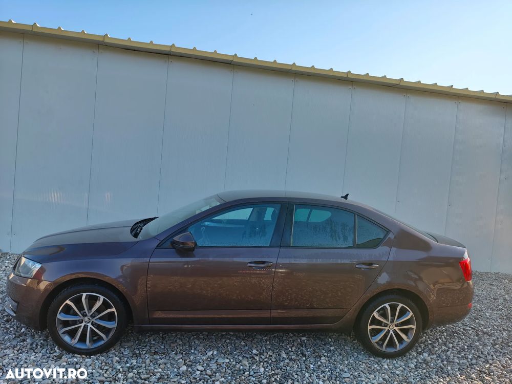 Skoda Octavia 2.0 TDI (Green tec) DSG Ambition - 10